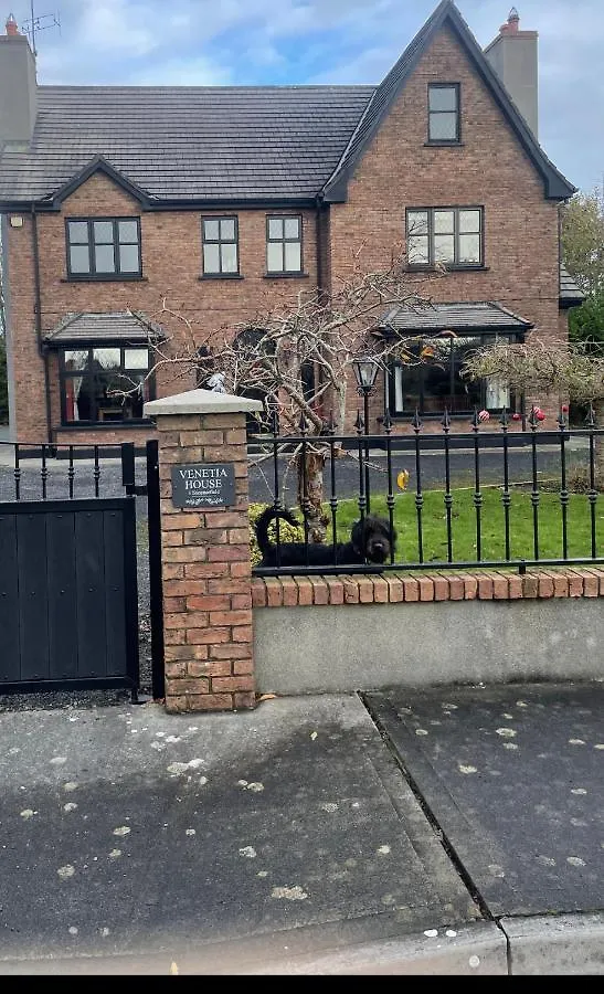 Bed and Breakfast Venetia House - Small Guesthouse Claregalway