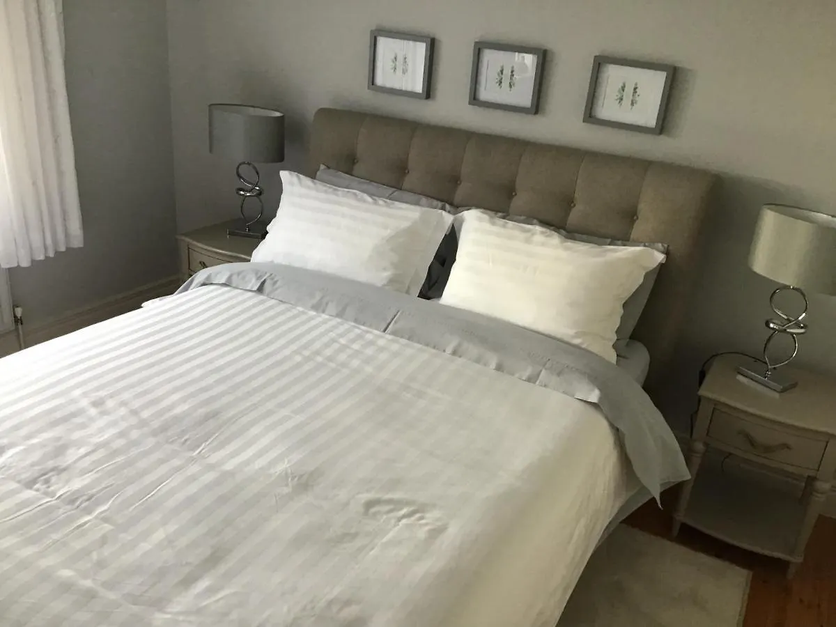 Venetia House - Small Guesthouse Claregalway Bed and Breakfast